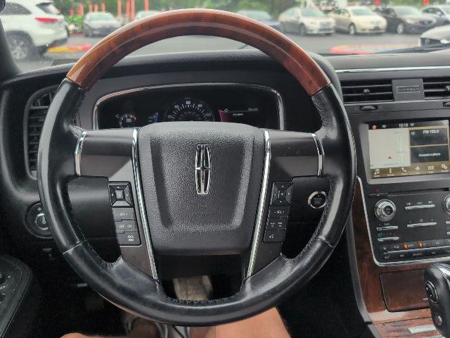 2016 Lincoln Navigator Select