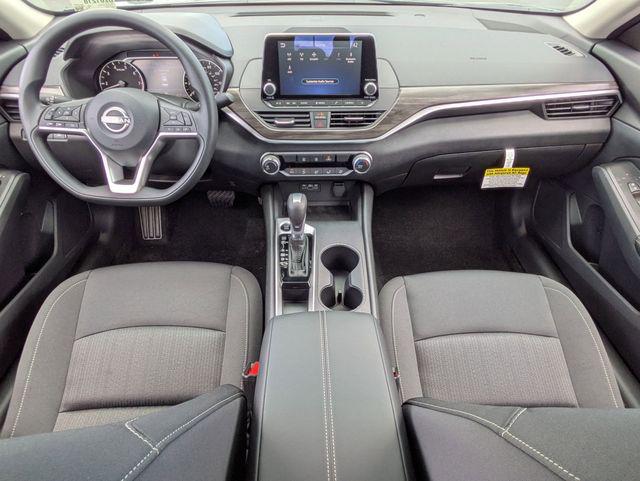 2026 Nissan Altima SV FWD