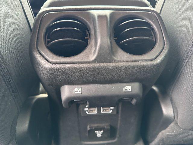 2022 Jeep Wrangler Unlimited Sahara 4x4