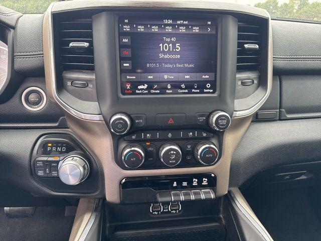 2020 Ram 1500 Laramie Crew Cab 4x4 5'7" Box
