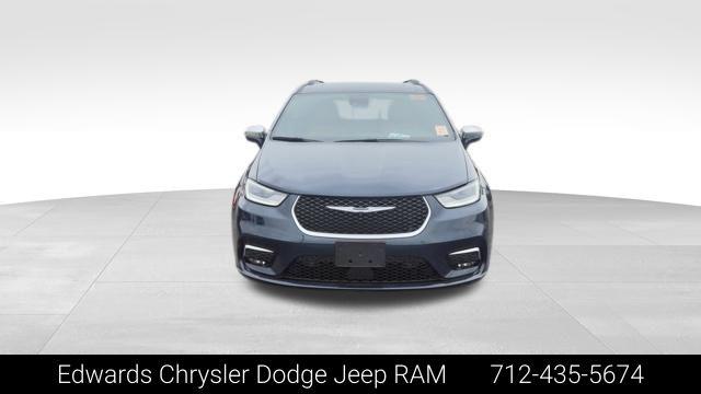 2023 Chrysler Pacifica Hybrid Pinnacle