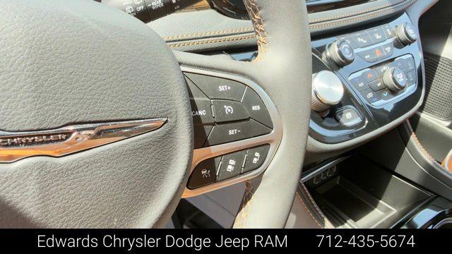 2023 Chrysler Pacifica Hybrid Pinnacle