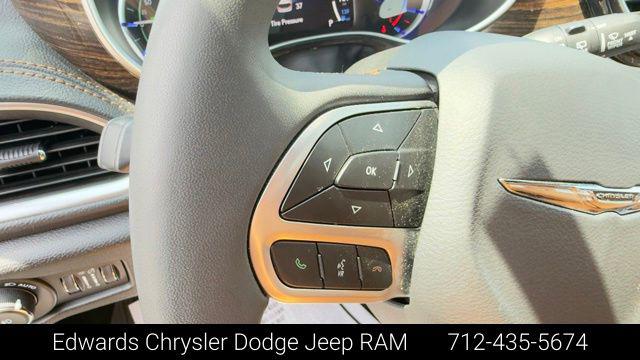 2023 Chrysler Pacifica Hybrid Pinnacle