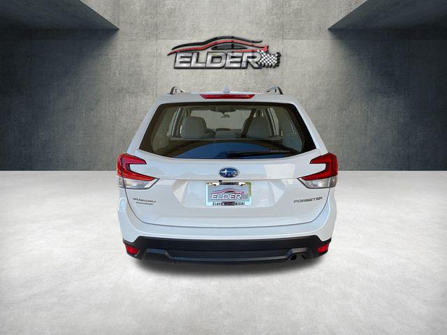 2023 Subaru Forester Base