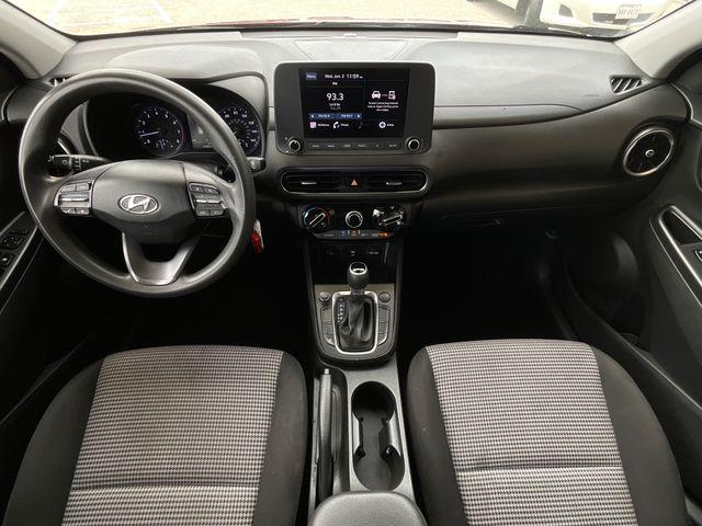 2023 Hyundai Kona SE