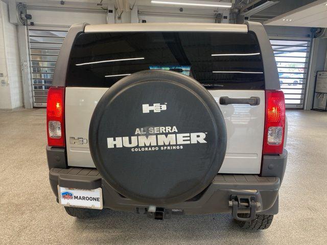 2009 HUMMER H3 Base