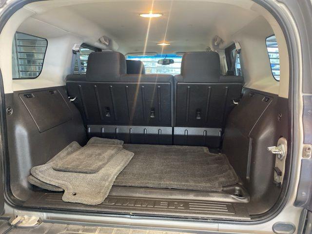 2009 HUMMER H3 Base