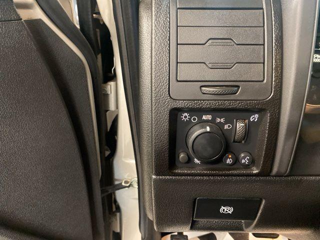 2009 HUMMER H3 Base