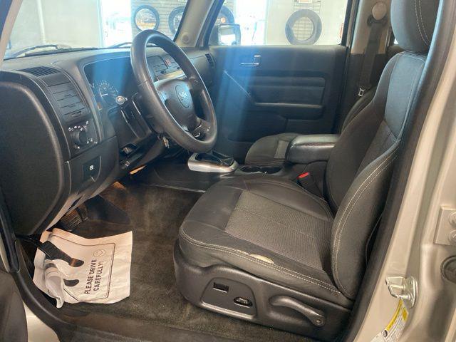 2009 HUMMER H3 Base