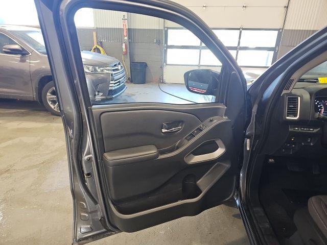 2023 Nissan Frontier Crew Cab SV 4x4