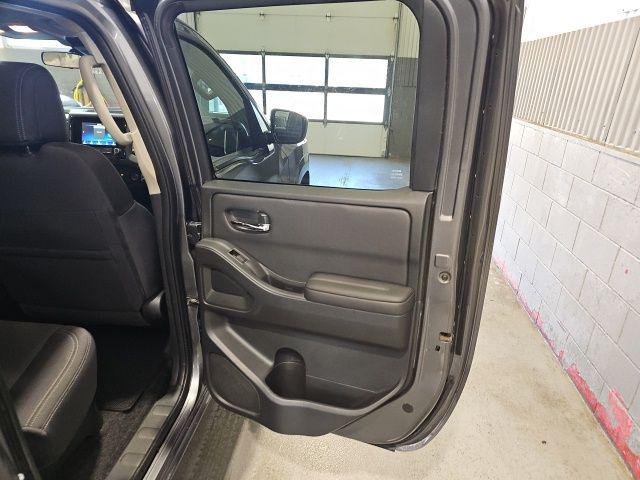 2023 Nissan Frontier Crew Cab SV 4x4