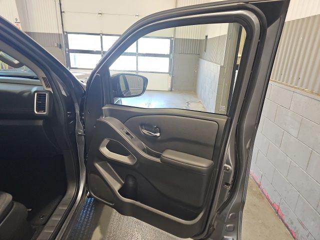 2023 Nissan Frontier Crew Cab SV 4x4