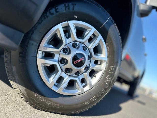 2026 GMC Sierra 2500HD Crew Cab, Standard Bed, SLE, 4WD