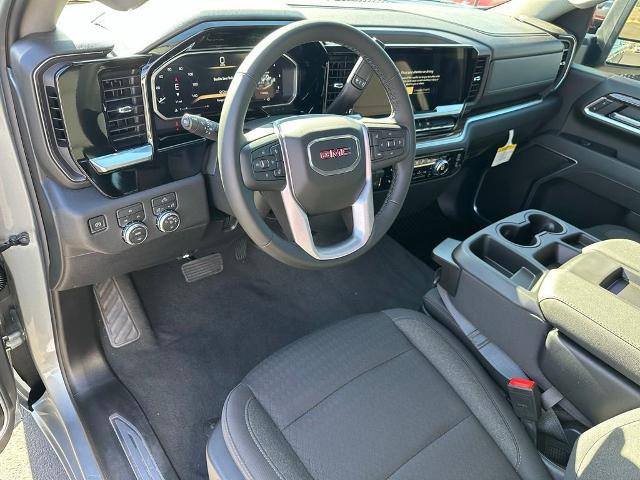 2026 GMC Sierra 2500HD Crew Cab, Standard Bed, SLE, 4WD