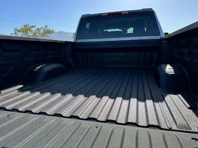 2026 GMC Sierra 2500HD Crew Cab, Standard Bed, SLE, 4WD