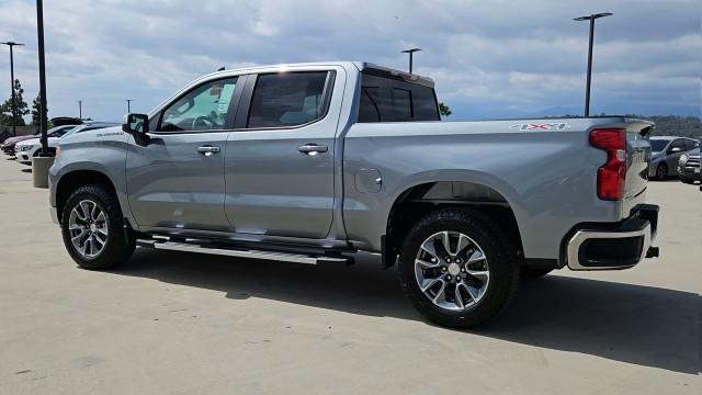 2026 Chevrolet Silverado 1500 4WD Crew Cab Standard Bed LT