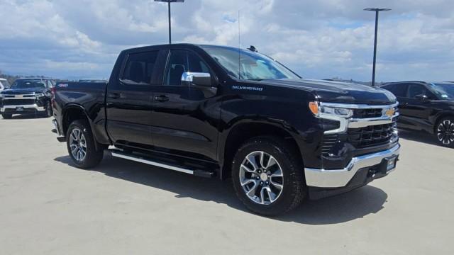 2026 Chevrolet Silverado 1500 4WD Crew Cab Standard Bed LT