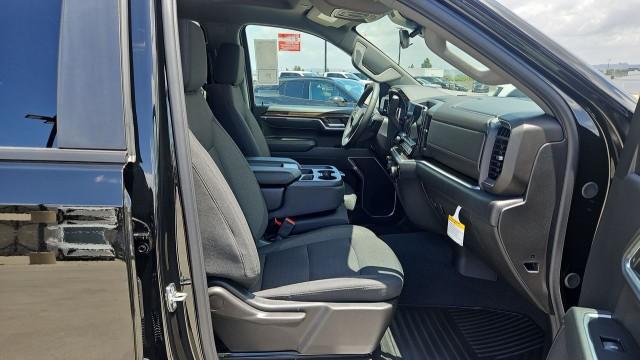 2026 Chevrolet Silverado 1500 4WD Crew Cab Standard Bed LT