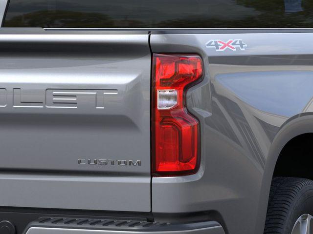 2026 Chevrolet Silverado 1500 4WD Crew Cab Short Bed Custom