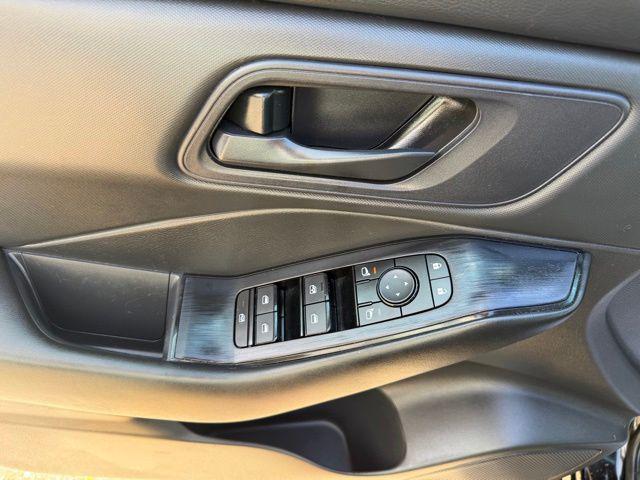 2024 Nissan Rogue S FWD