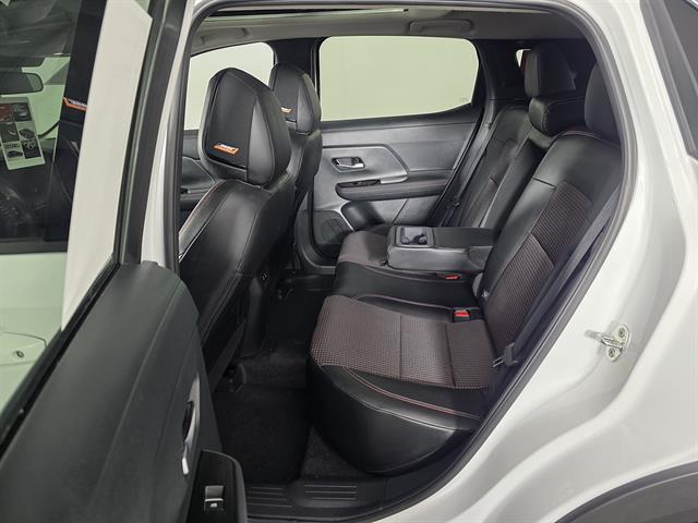 2025 Nissan Kicks SR Intelligent AWD