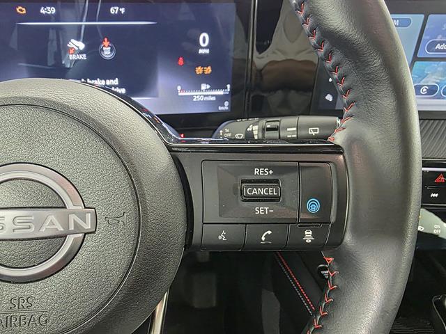 2025 Nissan Kicks SR Intelligent AWD