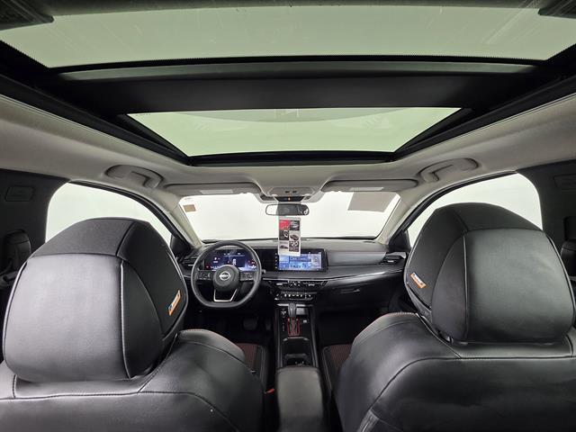 2025 Nissan Kicks SR Intelligent AWD