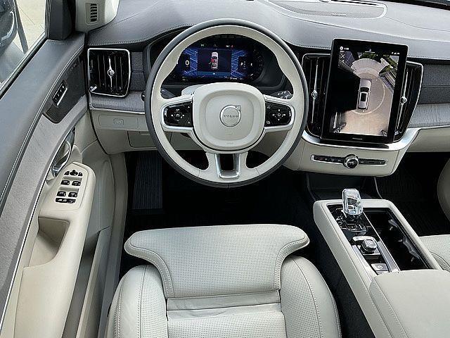 2026 Volvo XC90 Ultra, B6 AWD Gas (mild hybrid), Gasoline, Bright, 7 Seats