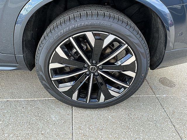 2026 Volvo XC90 Ultra, B6 AWD Gas (mild hybrid), Gasoline, Bright, 7 Seats