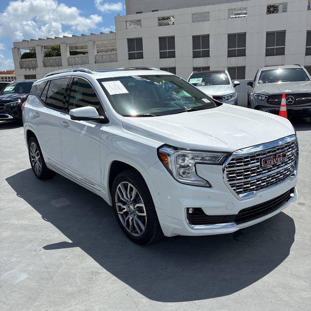 2023 GMC Terrain AWD Denali