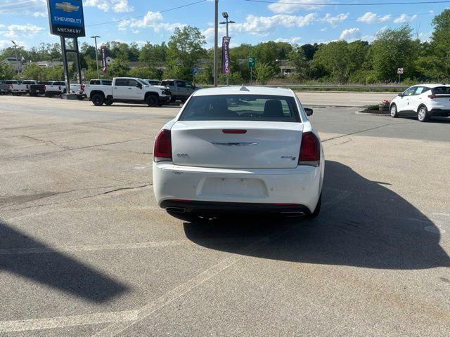 2016 Chrysler 300 300S