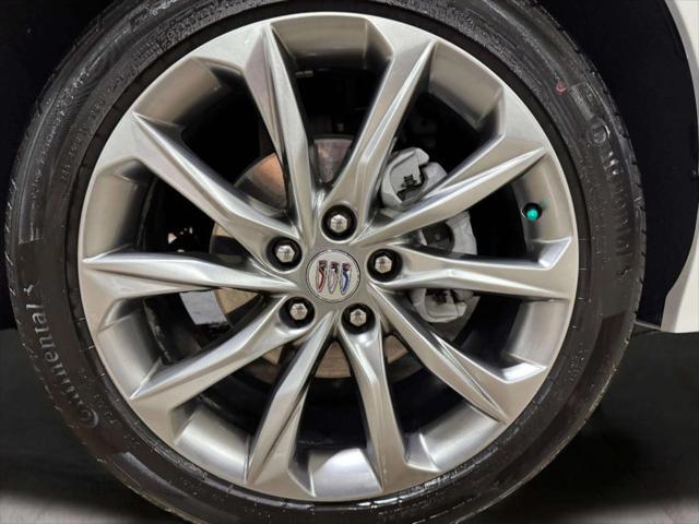 2025 Buick Encore GX Avenir AWD
