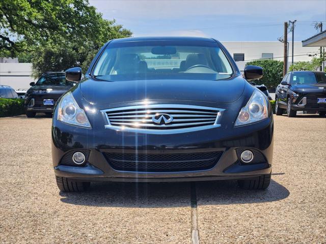 2015 INFINITI Q40 Base