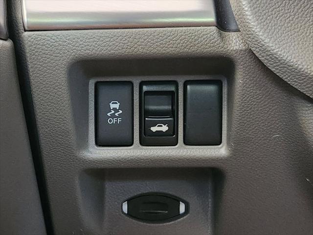 2015 INFINITI Q40 Base