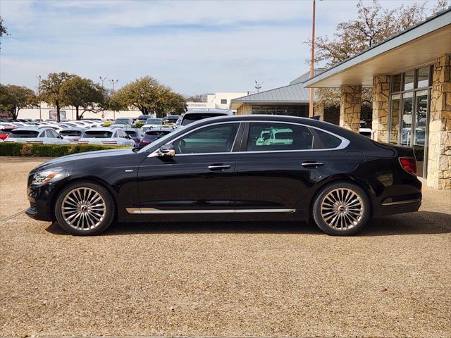 2019 Kia K900 Luxury
