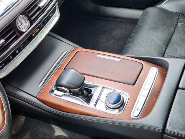 2019 Kia K900 Luxury
