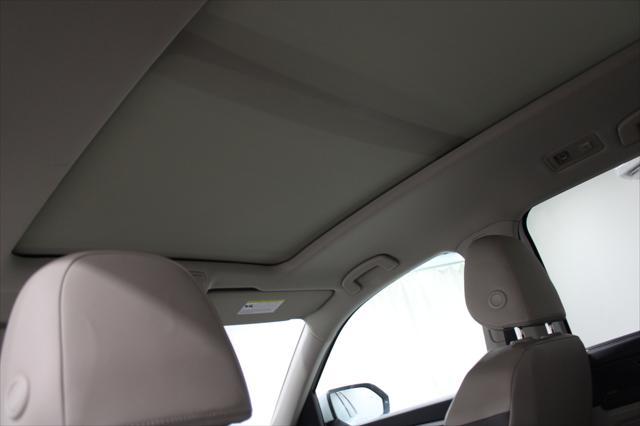 2023 Volkswagen Atlas 3.6L V6 SEL Premium R-Line