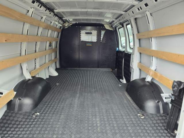 2024 GMC Savana Cargo RWD 2500 Regular Wheelbase Work Van