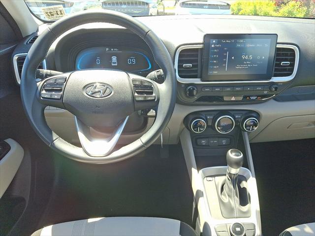 2023 Hyundai Venue SEL