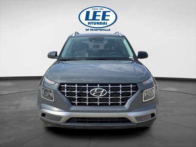 2026 Hyundai Venue SEL w/Two-Tone Roof