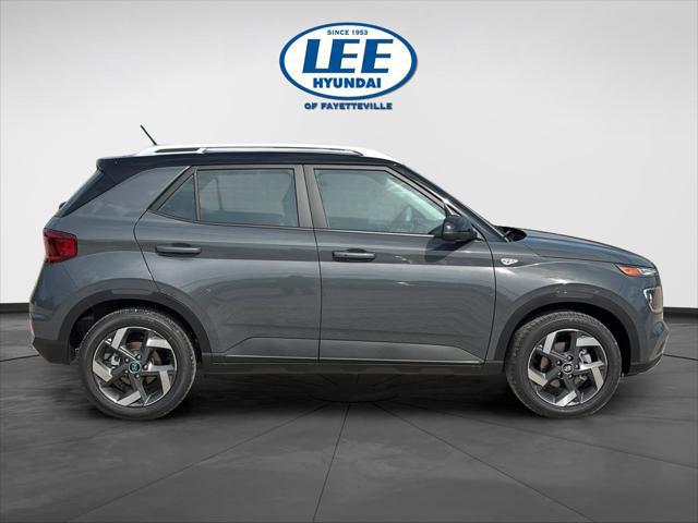2026 Hyundai Venue SEL w/Two-Tone Roof