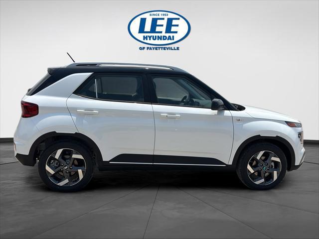 2026 Hyundai Venue SEL w/Two-Tone Roof