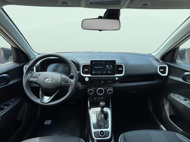 2026 Hyundai Venue SEL w/Two-Tone Roof
