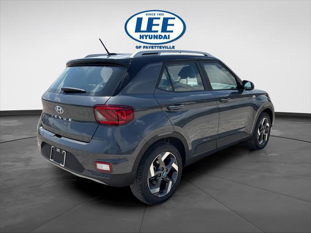 2026 Hyundai Venue SEL w/Two-Tone Roof