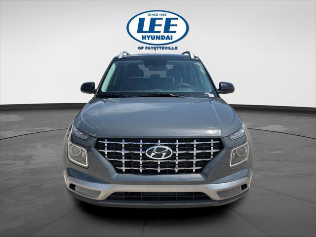 2026 Hyundai Venue SEL w/Two-Tone Roof