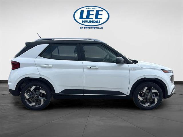 2026 Hyundai Venue SEL w/Two-Tone Roof