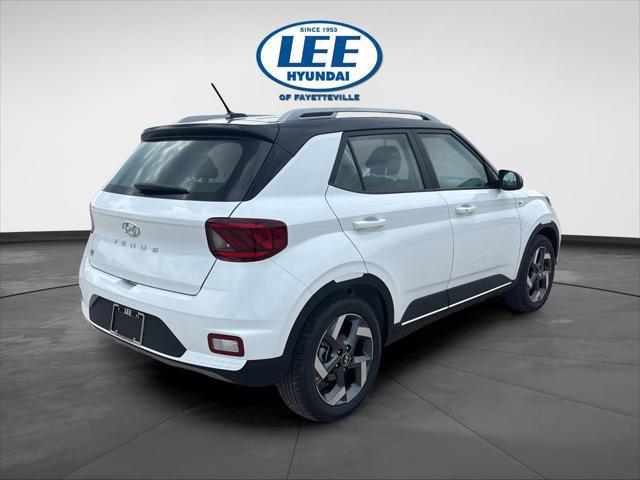 2026 Hyundai Venue SEL w/Two-Tone Roof