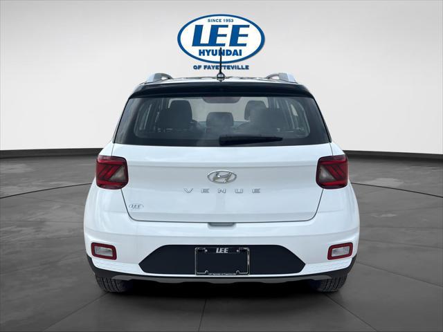 2026 Hyundai Venue SEL w/Two-Tone Roof