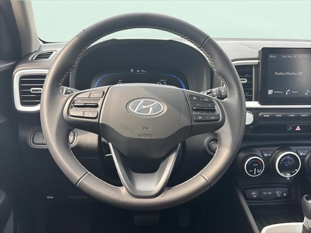 2026 Hyundai Venue SEL w/Two-Tone Roof