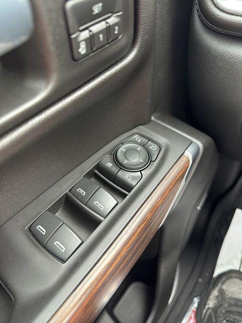 2020 Chevrolet Silverado 1500 4WD Crew Cab Short Bed High Country